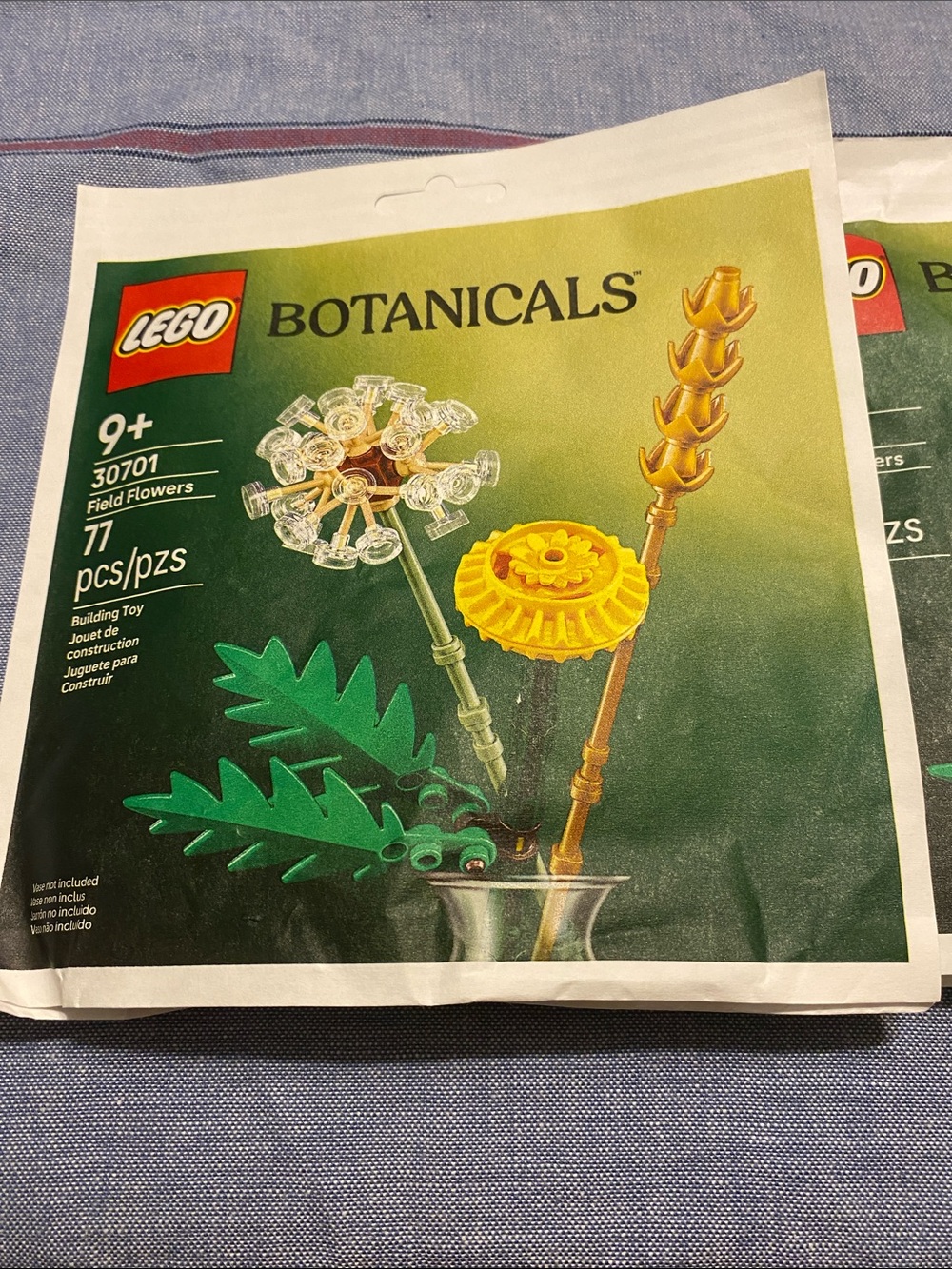 Lego Botanicals Field Flowers - Green & Yellow 2 packs seen at W for 11.83 each
